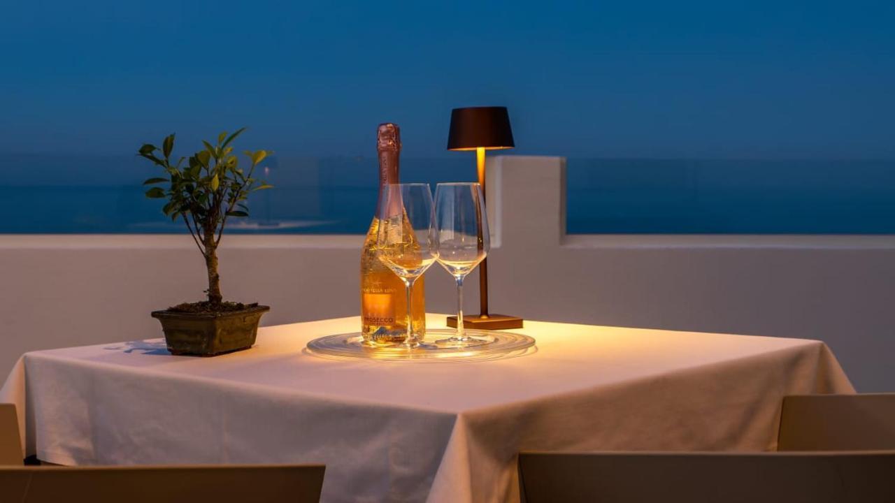 Terrazza Sul Mare Bed & Breakfast Roseto Degli Abruzzi Exterior photo