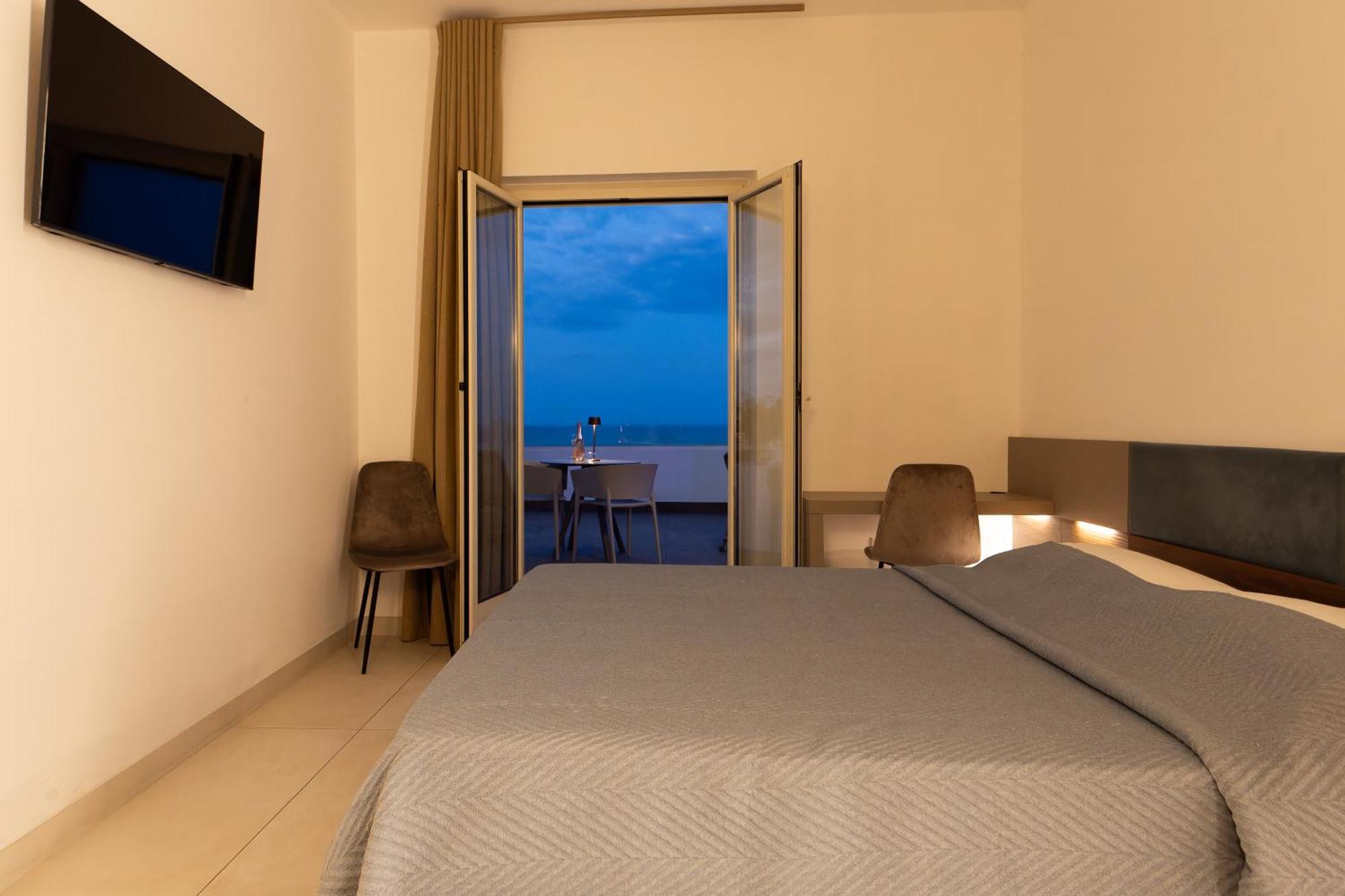 Terrazza Sul Mare Bed & Breakfast Roseto Degli Abruzzi Exterior photo