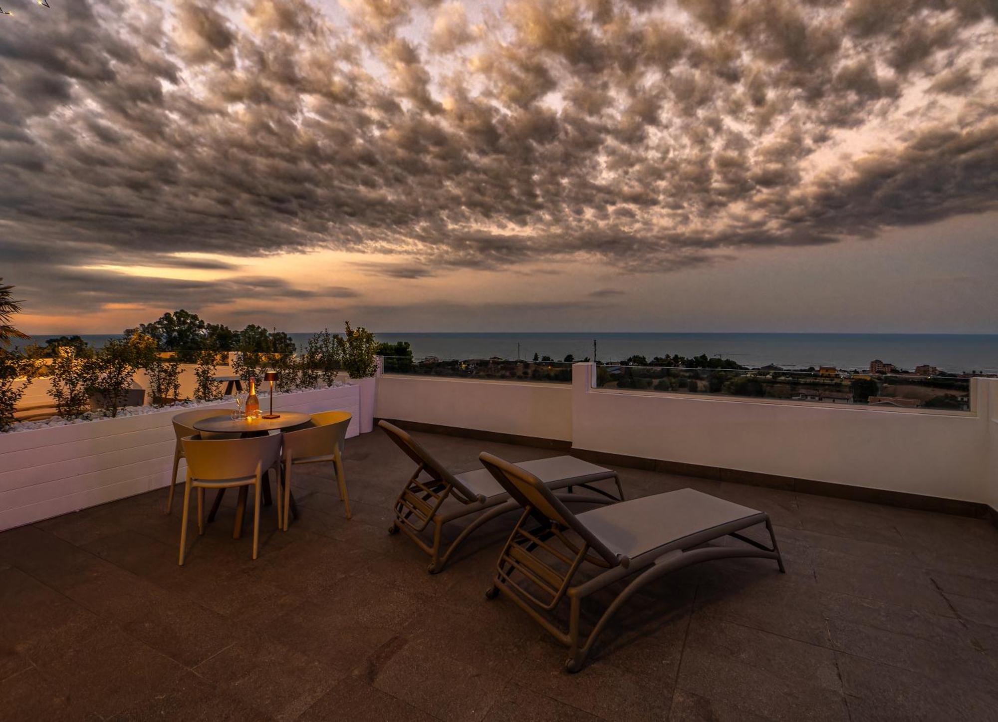 Terrazza Sul Mare Bed & Breakfast Roseto Degli Abruzzi Exterior photo